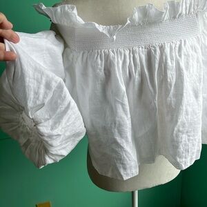 Off shoulder balloon sleeve crop